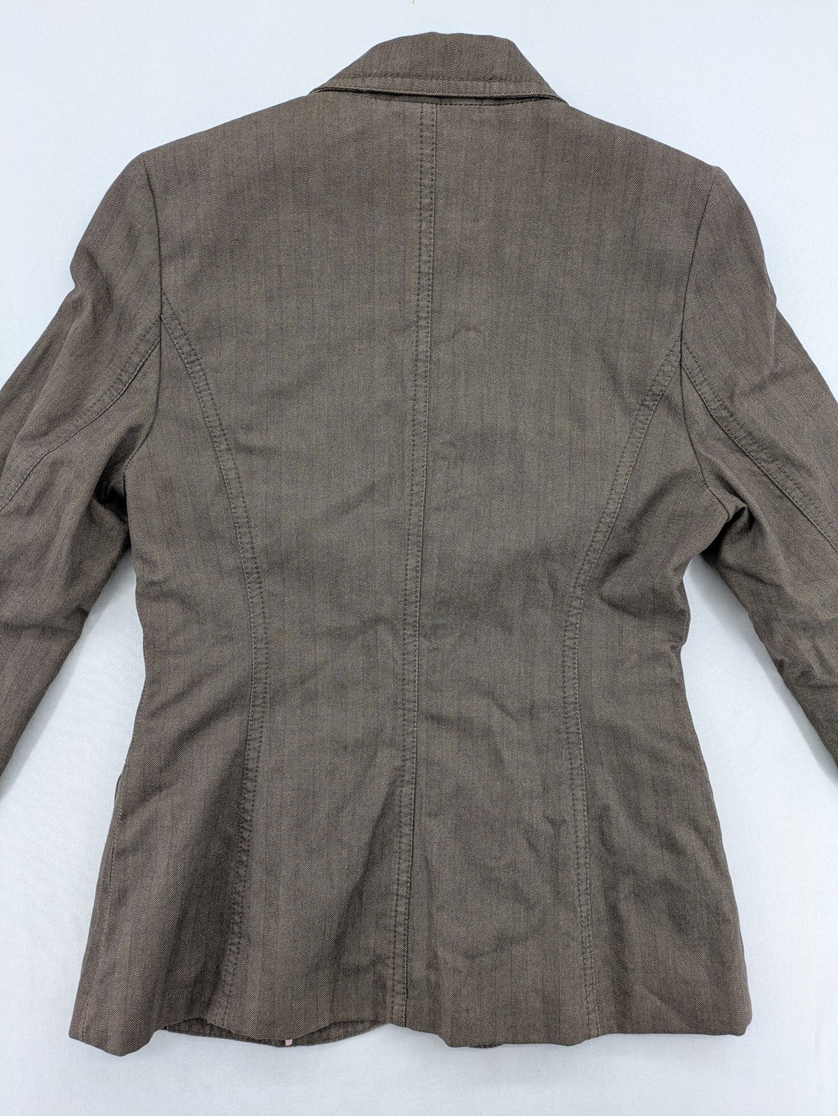 Esprit brown blazer jacket with three-button front and notch lapel, made of cotton.