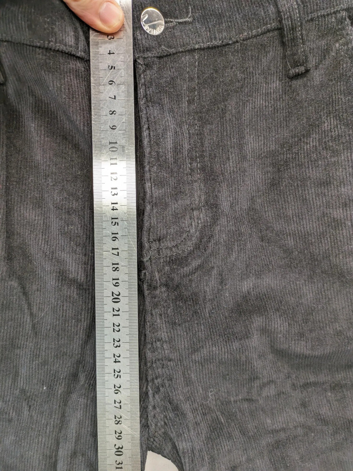Tomfear black straight fit cord jeans, classic five-pocket design, soft corduroy material.