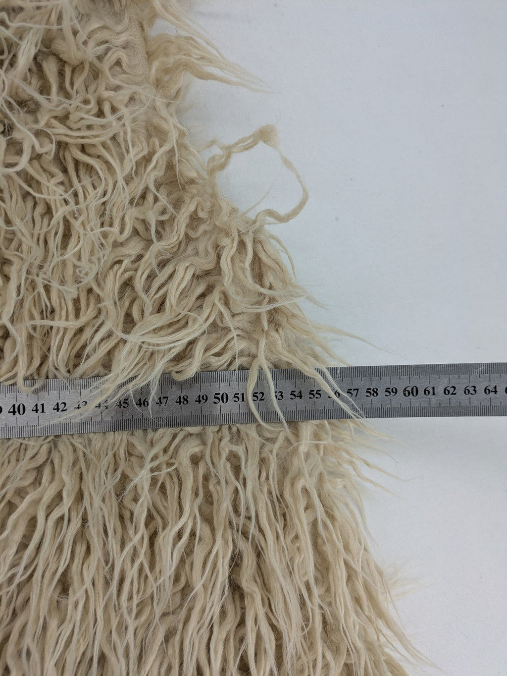 Amisu beige shaggy vest, sleeveless, soft faux fur, open front design.