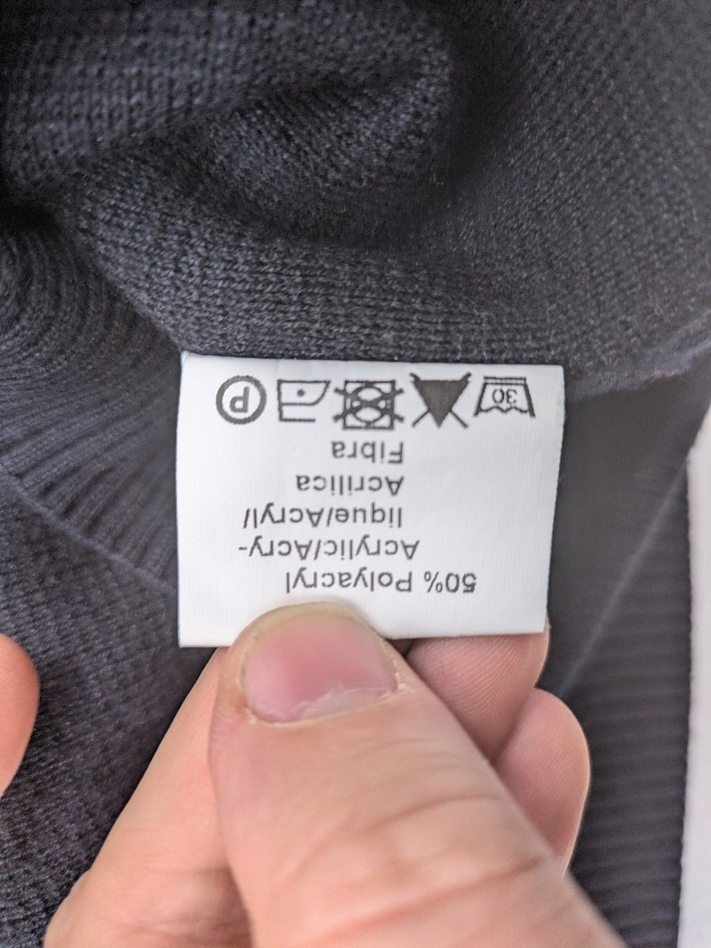 Louis Fashion grey turtle neck jumper with V-neck and ribbed cuffs.