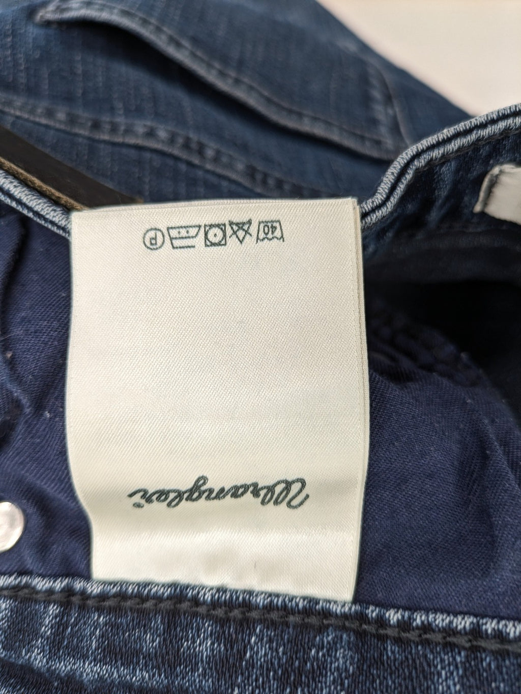 Wrangler straight jeans blue stretch denim classic fit W29 L30 with logo patch