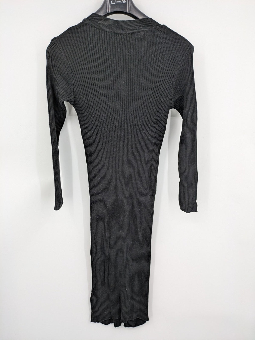 Atmosphere black bodycon midi dress with ribbed texture and long sleeves.