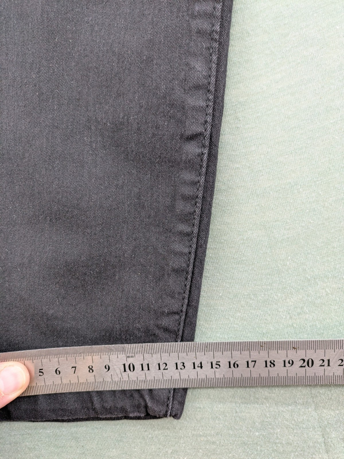 Zizzi grey skinny jeans with 5-pocket design and stretch material, new with tags.