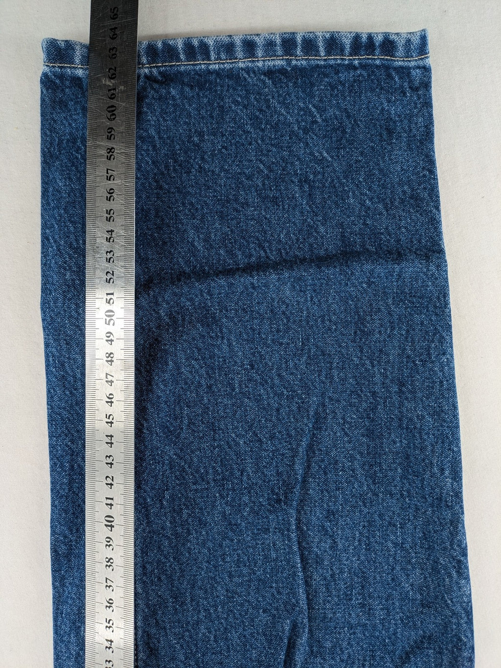 CLOSED blue straight leg jeans size 27, high waist, 100% cotton, classic wash.