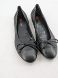 Högl black ballerinas smooth leather with decorative bow and rounded toe design.