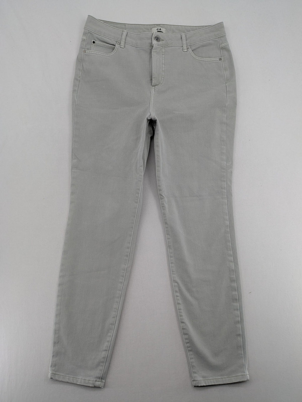 C&A grey slim fit straight jeans with classic 5-pocket design and zipper.