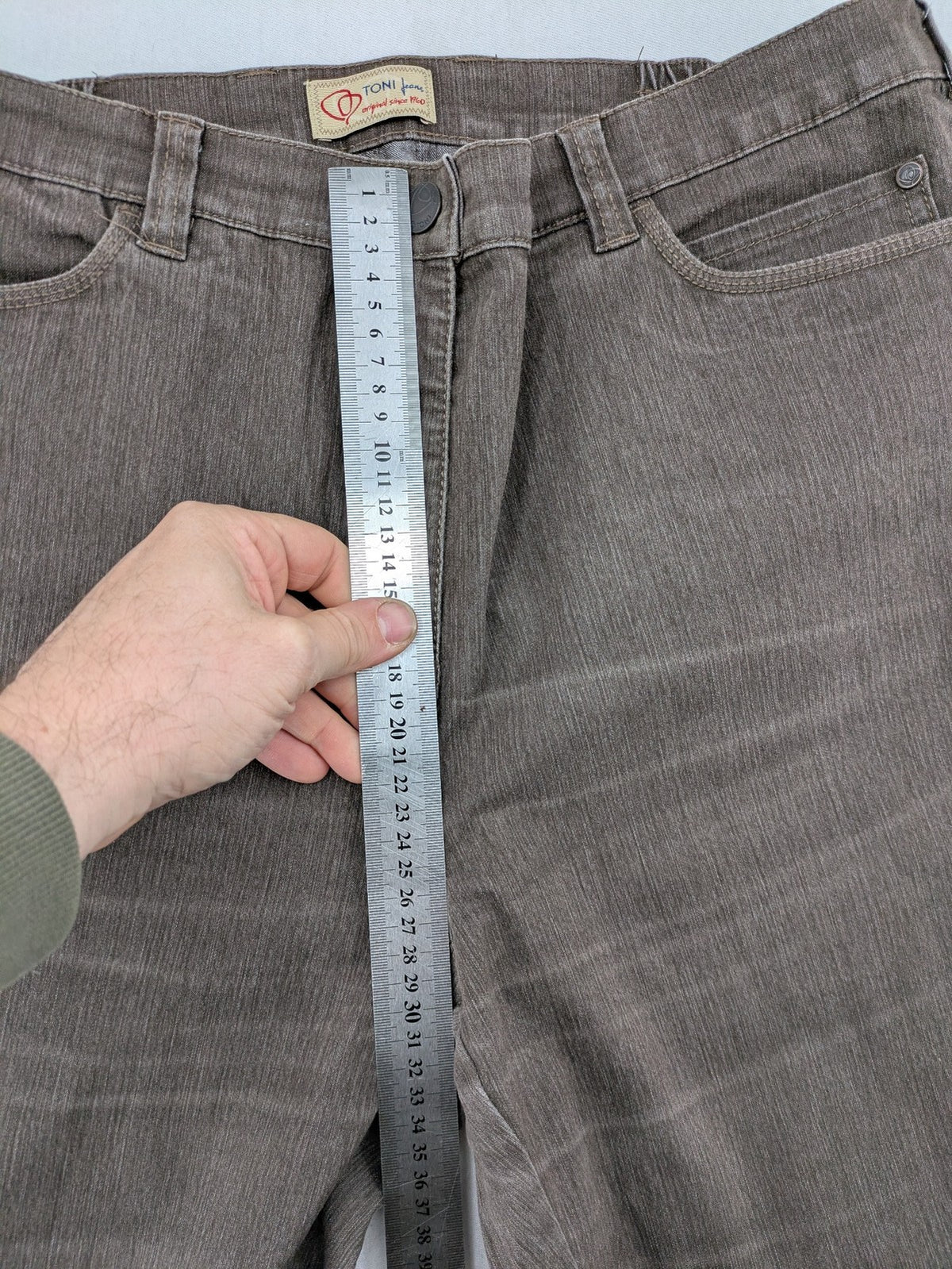 TONI grey straight jeans super slim fit with elastic waistband and classic 5-pocket design.