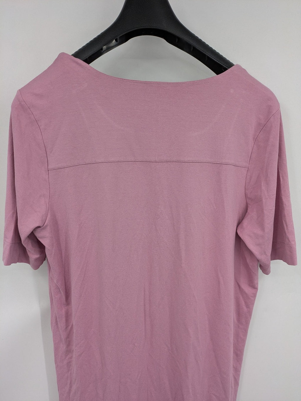Gerry Weber pink T-shirt dress with V-neck and side pockets in soft viscose blend.