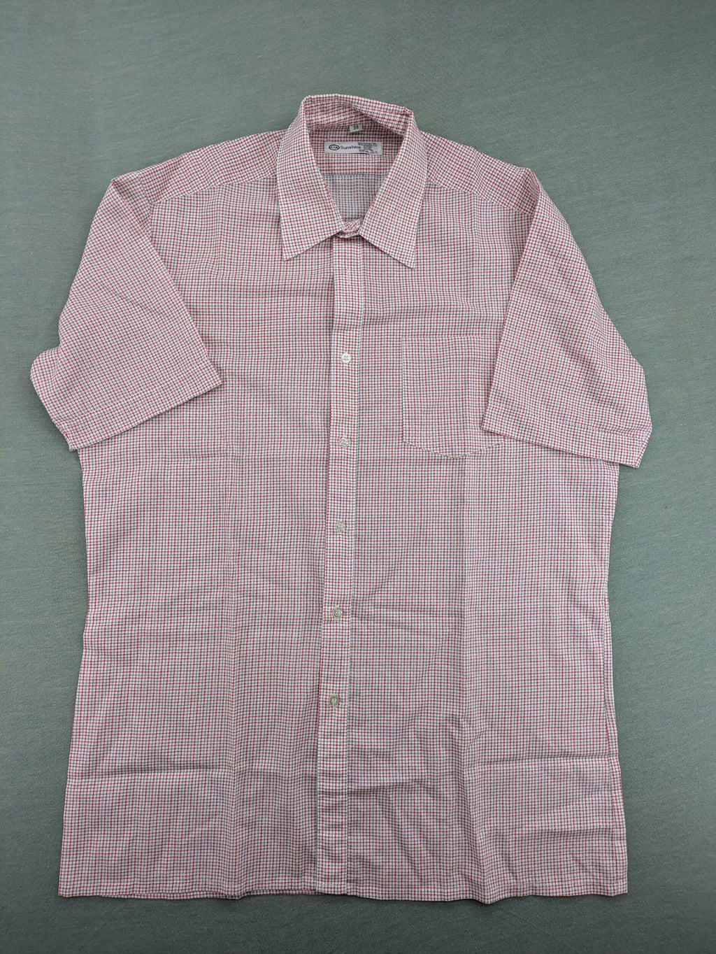 C&A short-sleeve shirt pink white checkered pattern, single chest pocket, polyester cotton blend.