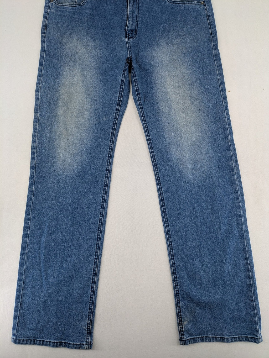 Atlas For Men blue straight jeans classic fit 5-pocket design medium wash denim