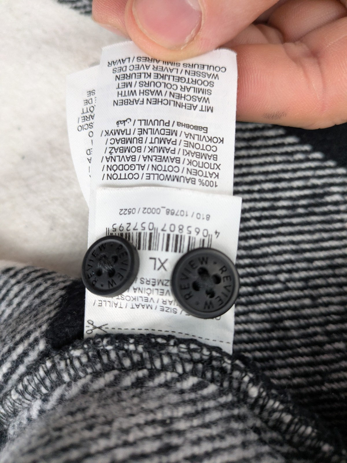 Review flannel jacket black white checkered pattern cotton material with chest pockets