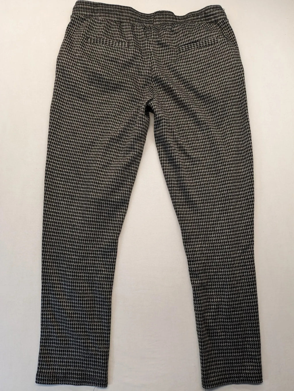 UP2FASHION beige and brown houndstooth pants with adjustable drawstring and soft stretch material.