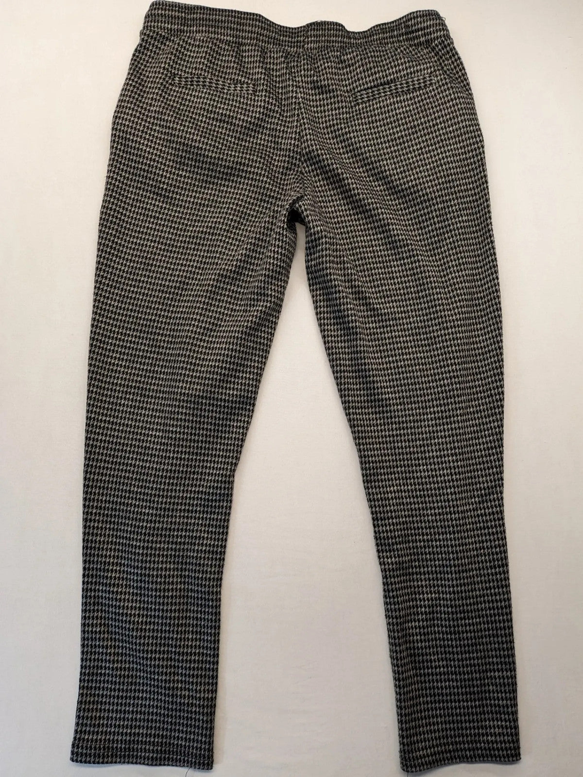 UP2FASHION beige and brown houndstooth pants with adjustable drawstring and soft stretch material.