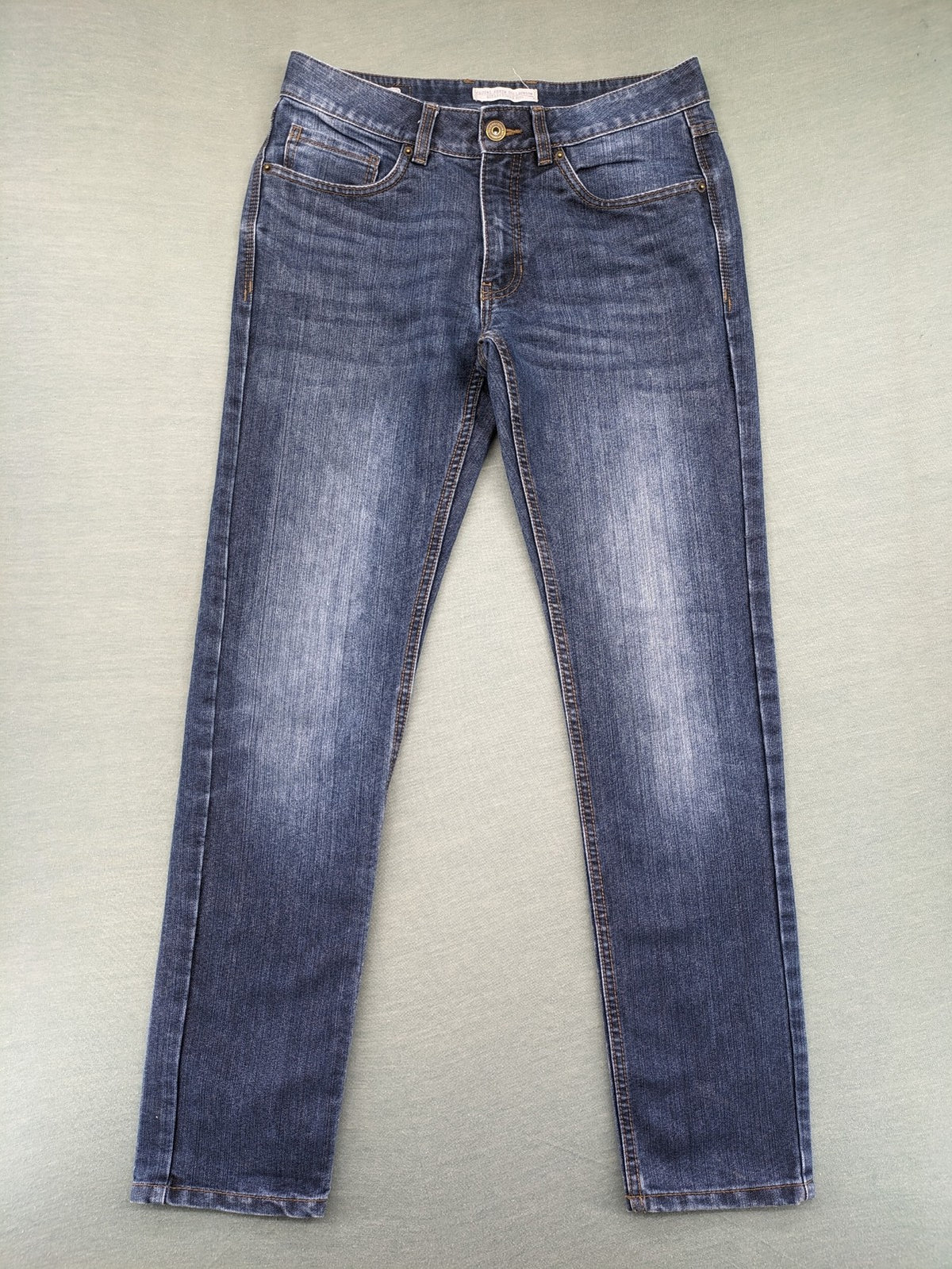 Charles Vögele blue straight jeans with classic 5-pocket style and regular waist.