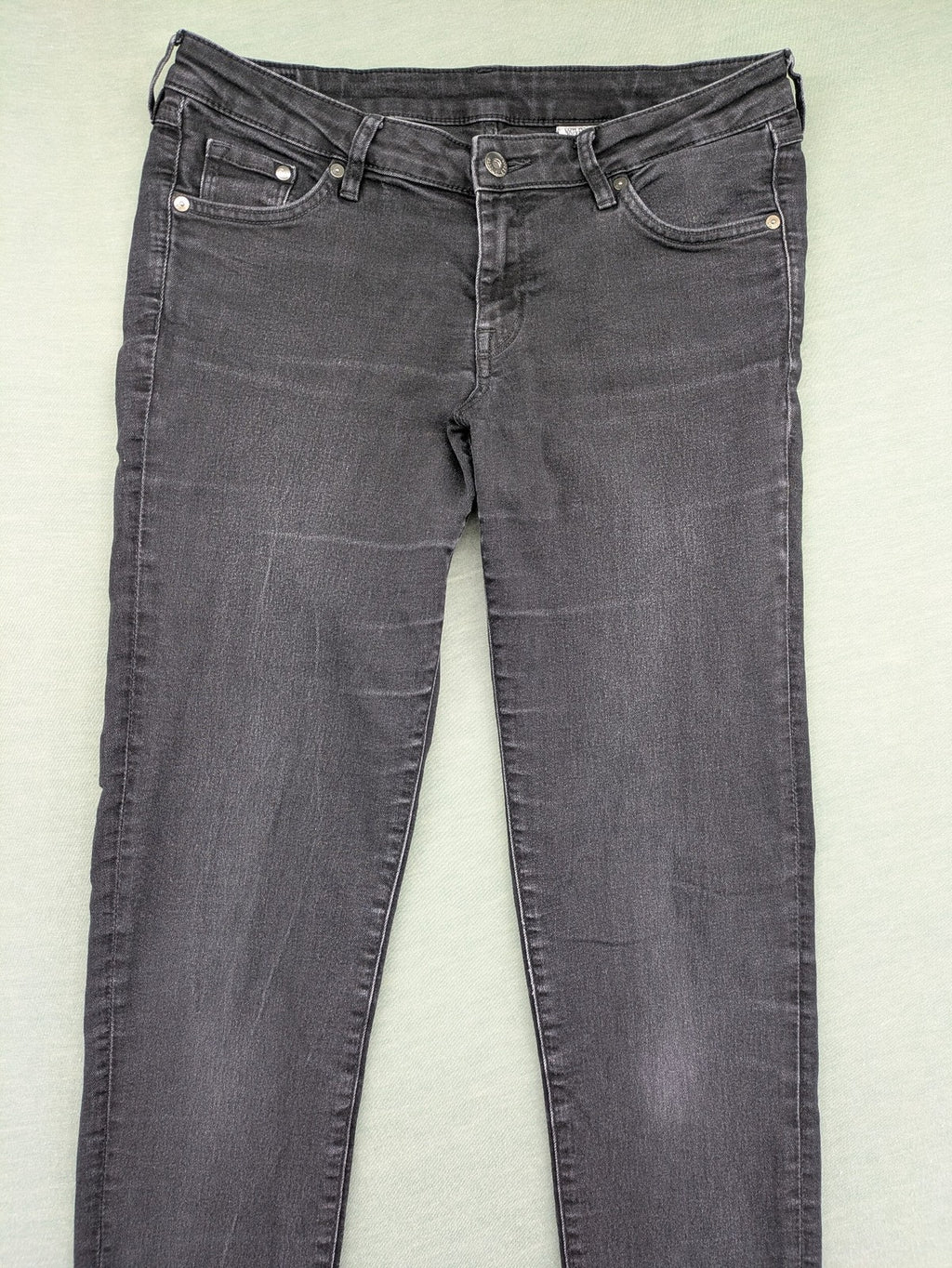H&M grey super skinny jeans low rise with stretch denim and classic design.