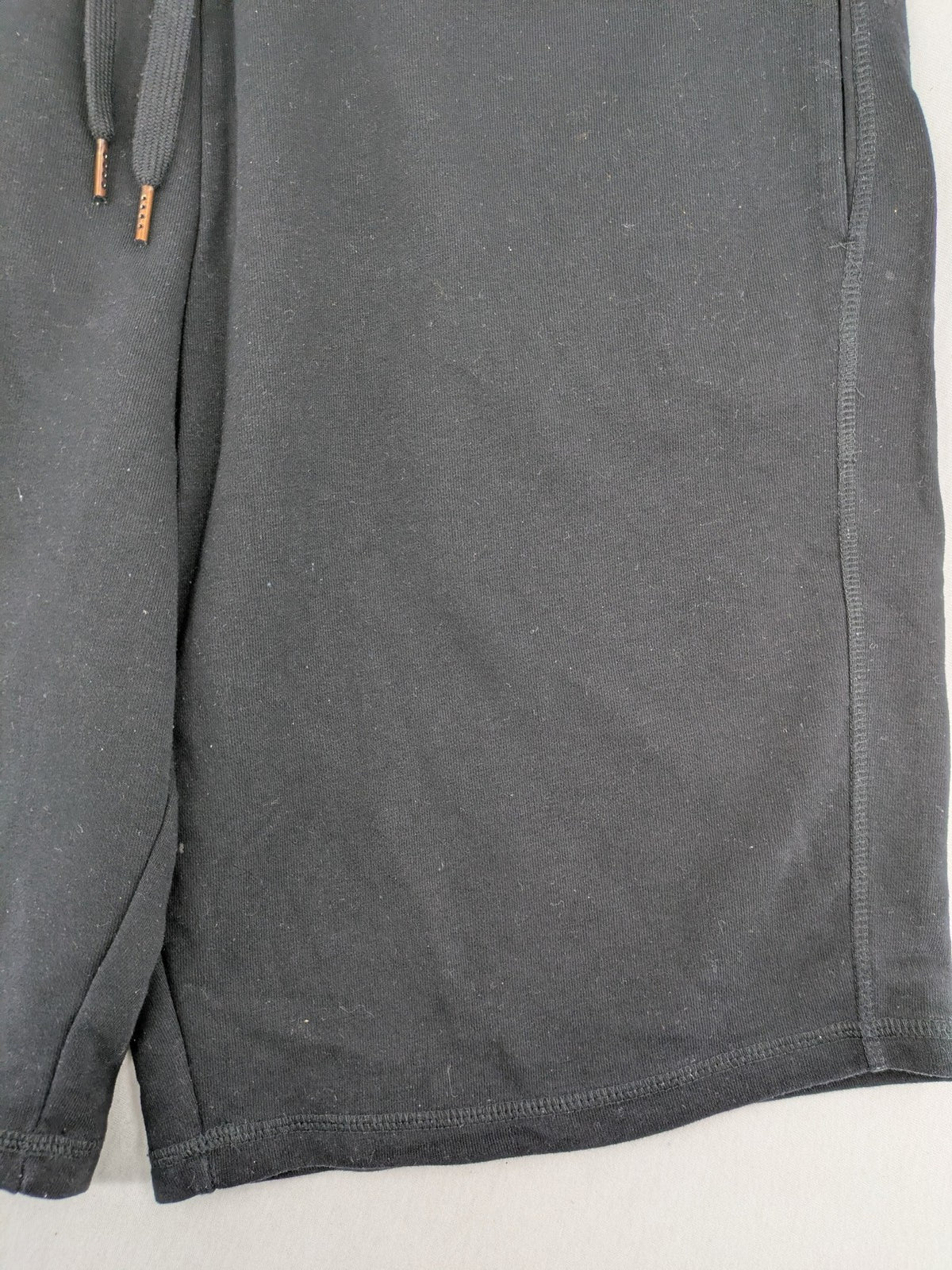 Crivit black sweatshorts cotton blend with elastic waistband and side pockets.