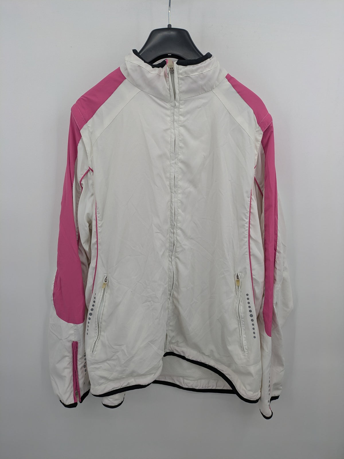 tcm pink 2-in-1 vest lightweight polyester with removable sleeves and sporty design