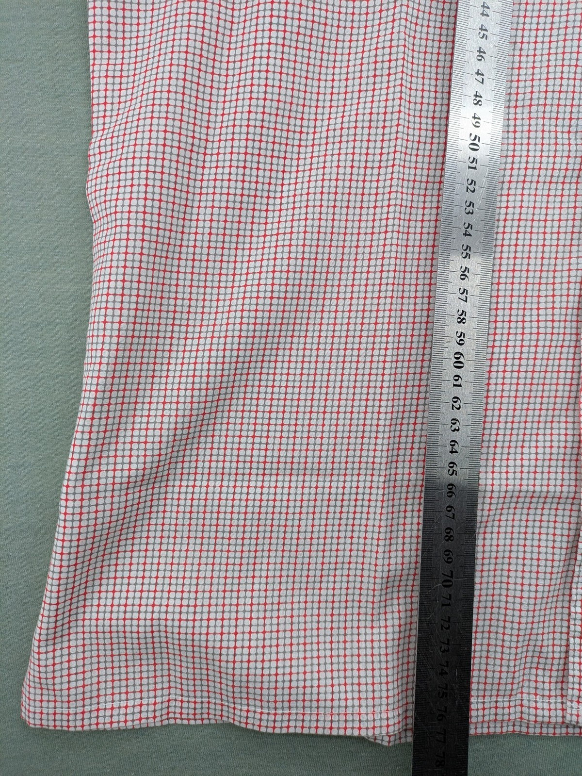 C&A short-sleeve shirt pink white checkered pattern, single chest pocket, polyester cotton blend.