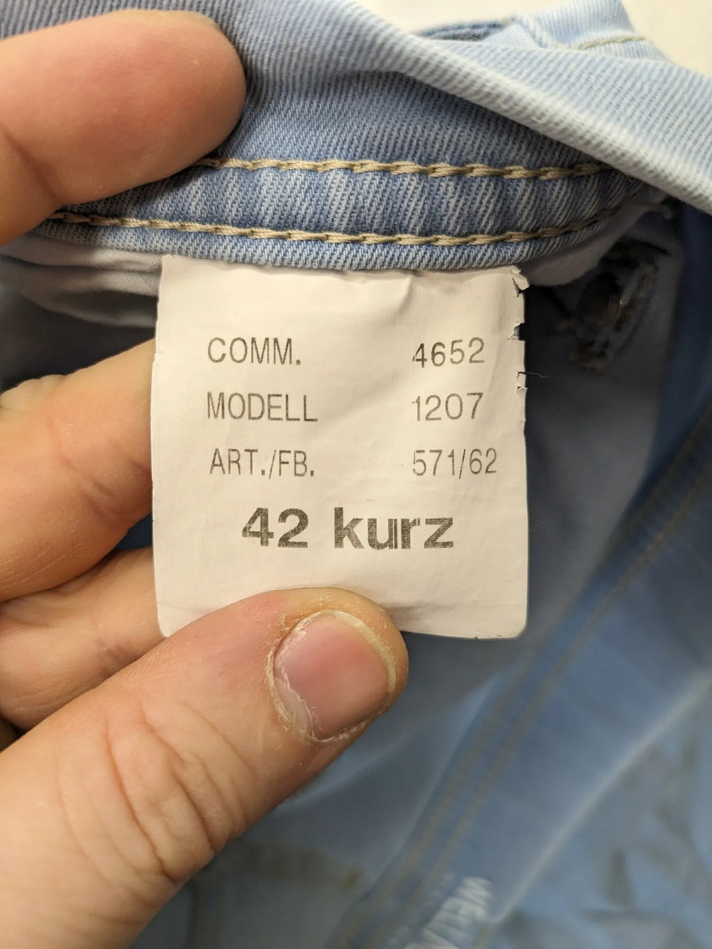 Zerres blue straight jeans 5-pocket style with stretch fabric and logo detail.
