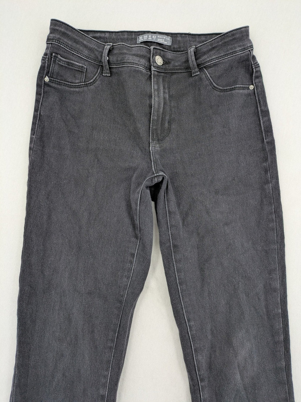 Denim & Co. skinny jeans black washed 5-pocket style with stretch material