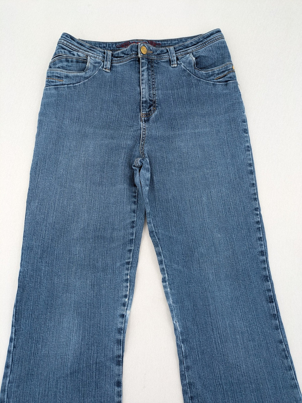 Vunic blue bootcut jeans medium wash five-pocket style with zipper and button closure