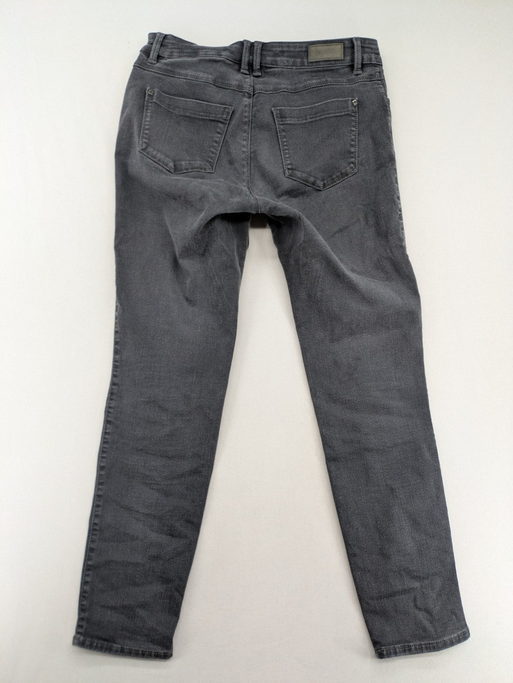 Bonita grey straight jeans 5-pocket style with stretch material and slim fit design.