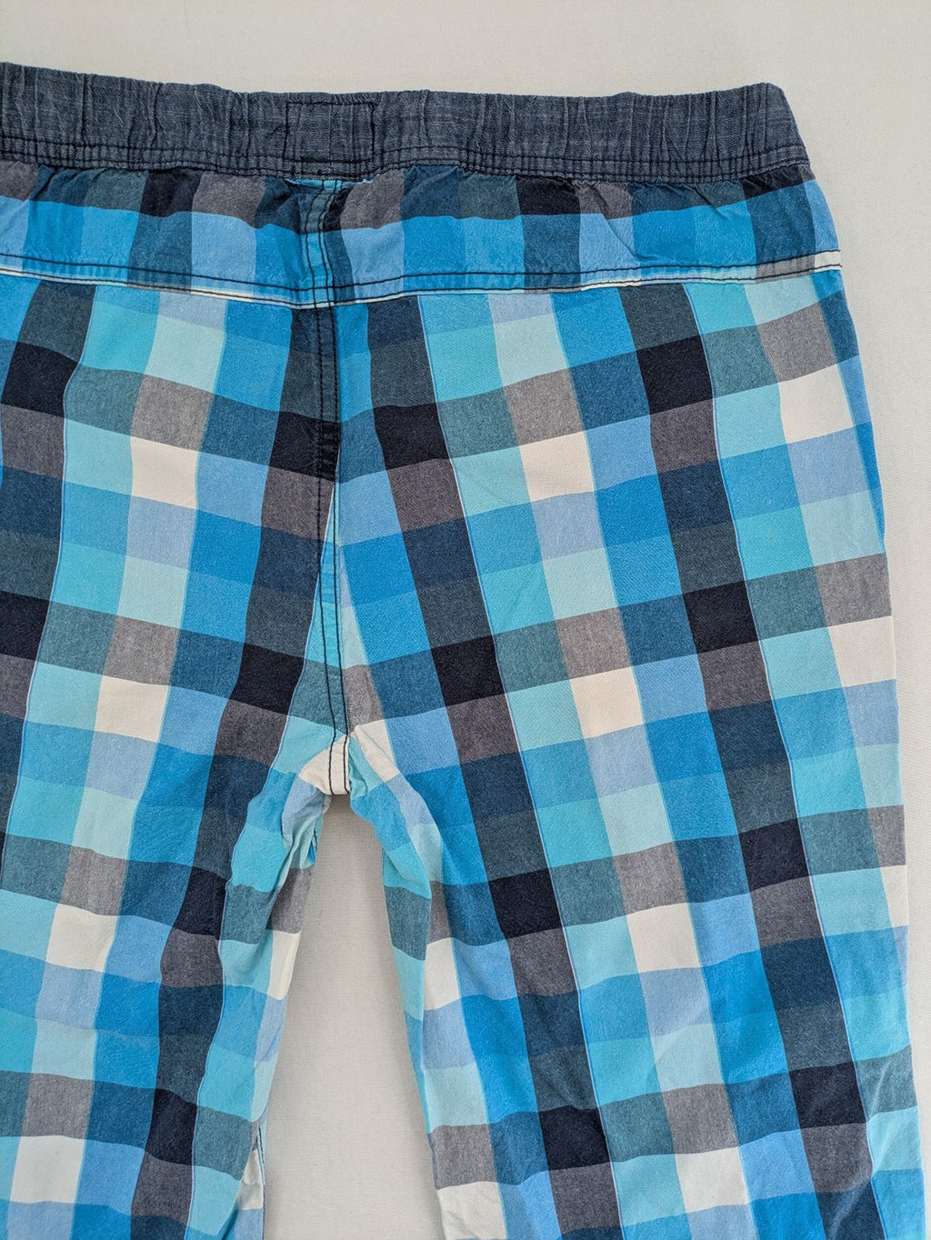 C&A blue checkered shorts with elastic waistband and side pockets, Skate Nation style.