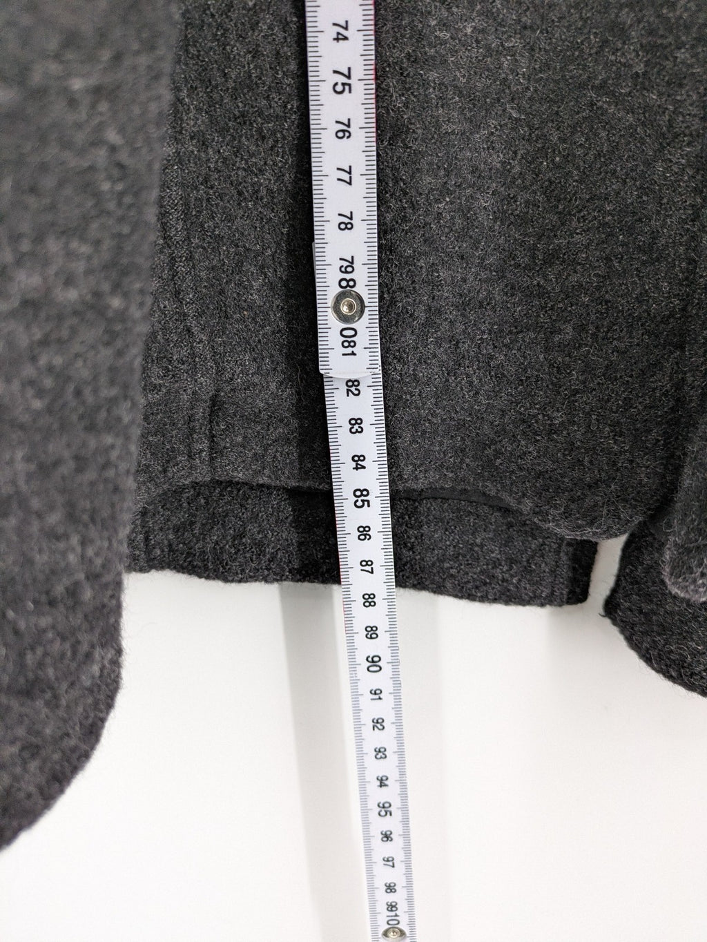 Mamalila grey coat 100% wool with hood and practical pockets, stylish design.