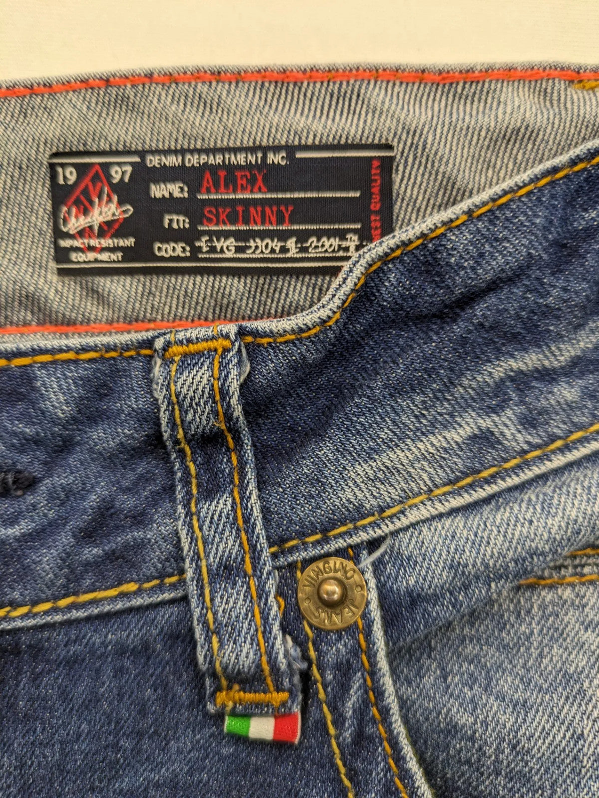Vingino blue skinny jeans with adjustable waistband and classic wash, made from stretch denim.