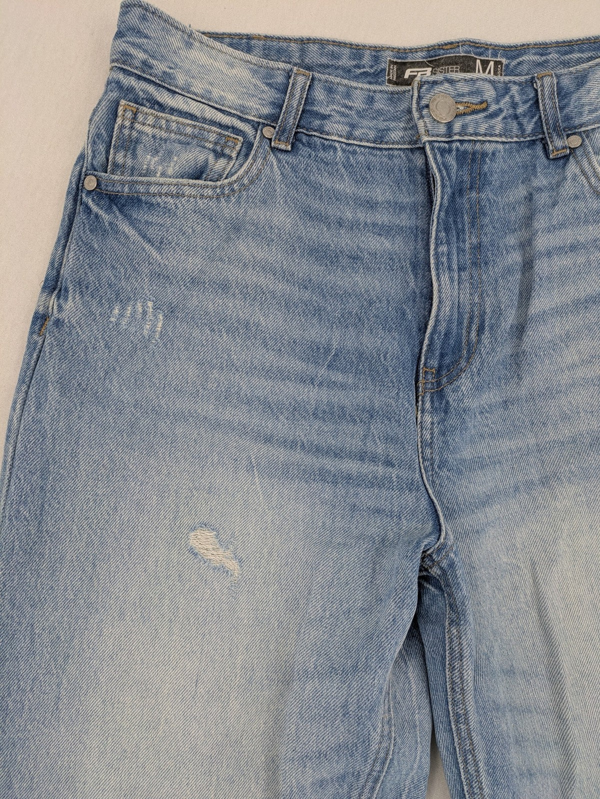 FB Sister blue mom jeans high waist distressed look with classic 5-pocket design.