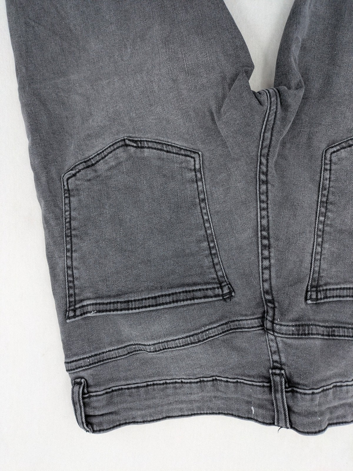 Pier One grey slim fit jeans with classic five-pocket design and washed stretch denim.