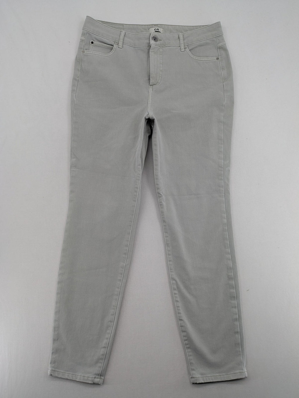 C&A grey slim fit straight jeans with classic 5-pocket design and zipper.
