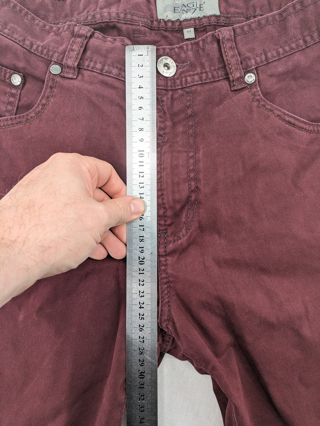 Baumwolle burgundy straight jeans 5-pocket design with brand logo and stretch material