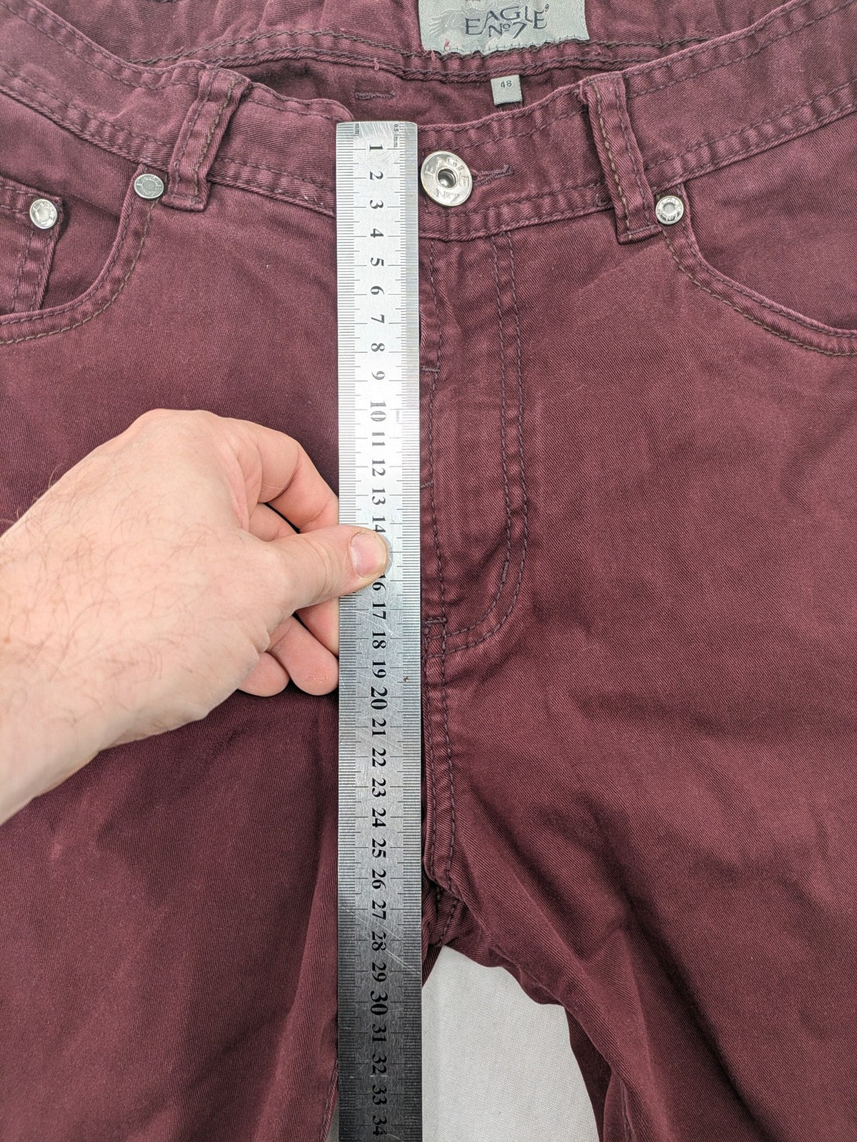 Baumwolle burgundy straight jeans 5-pocket design with brand logo and stretch material