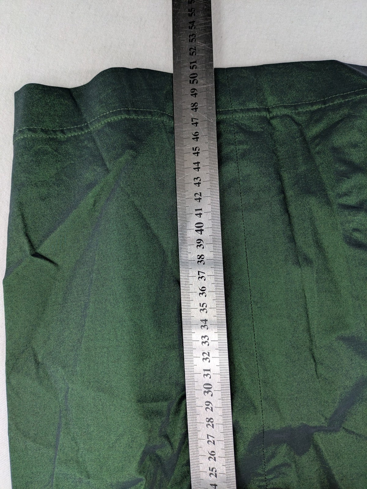 Alba Moda green pencil skirt high-waisted shimmering fabric classic design
