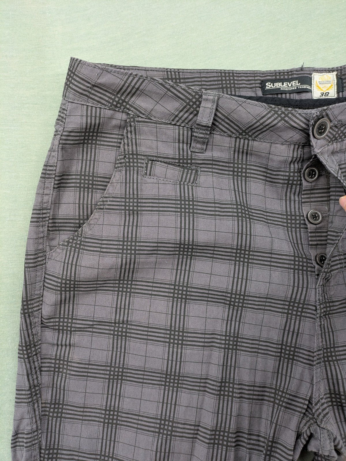 Sublevel grey plaid shorts size 38, cotton material, classic cut with button-fly.