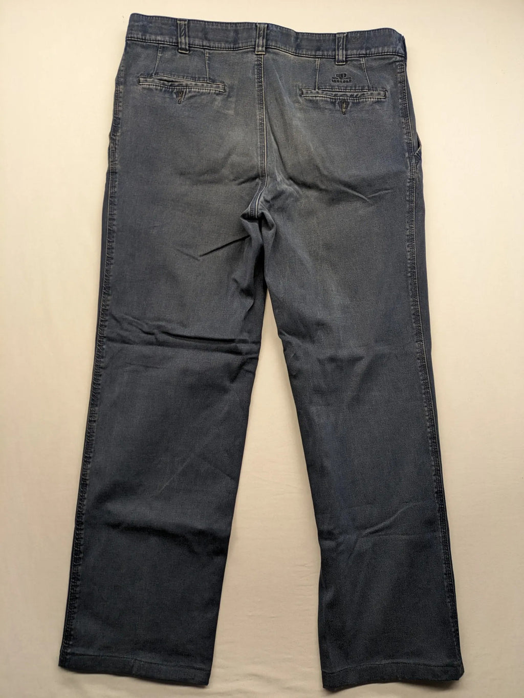 Club of Comfort blue straight jeans, stretch material, comfort fit, zip closure, practical pockets.