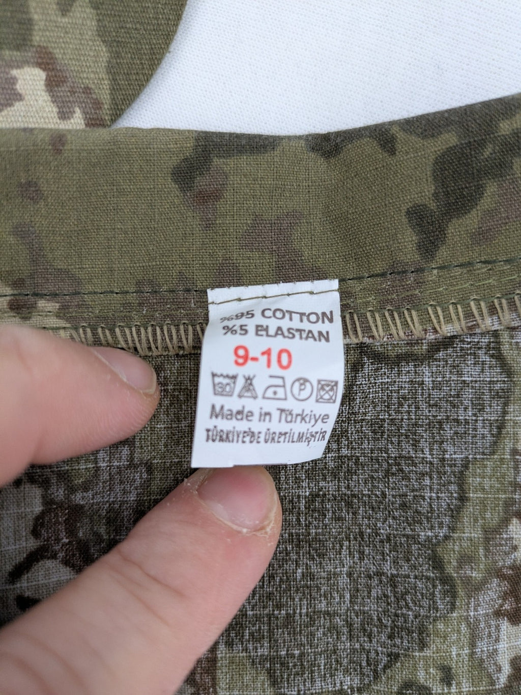 Kinder Soldaten Kostüm multi Tarnmuster mit "Türkiye" und "Komando" Patches, 3-teiliges Set.