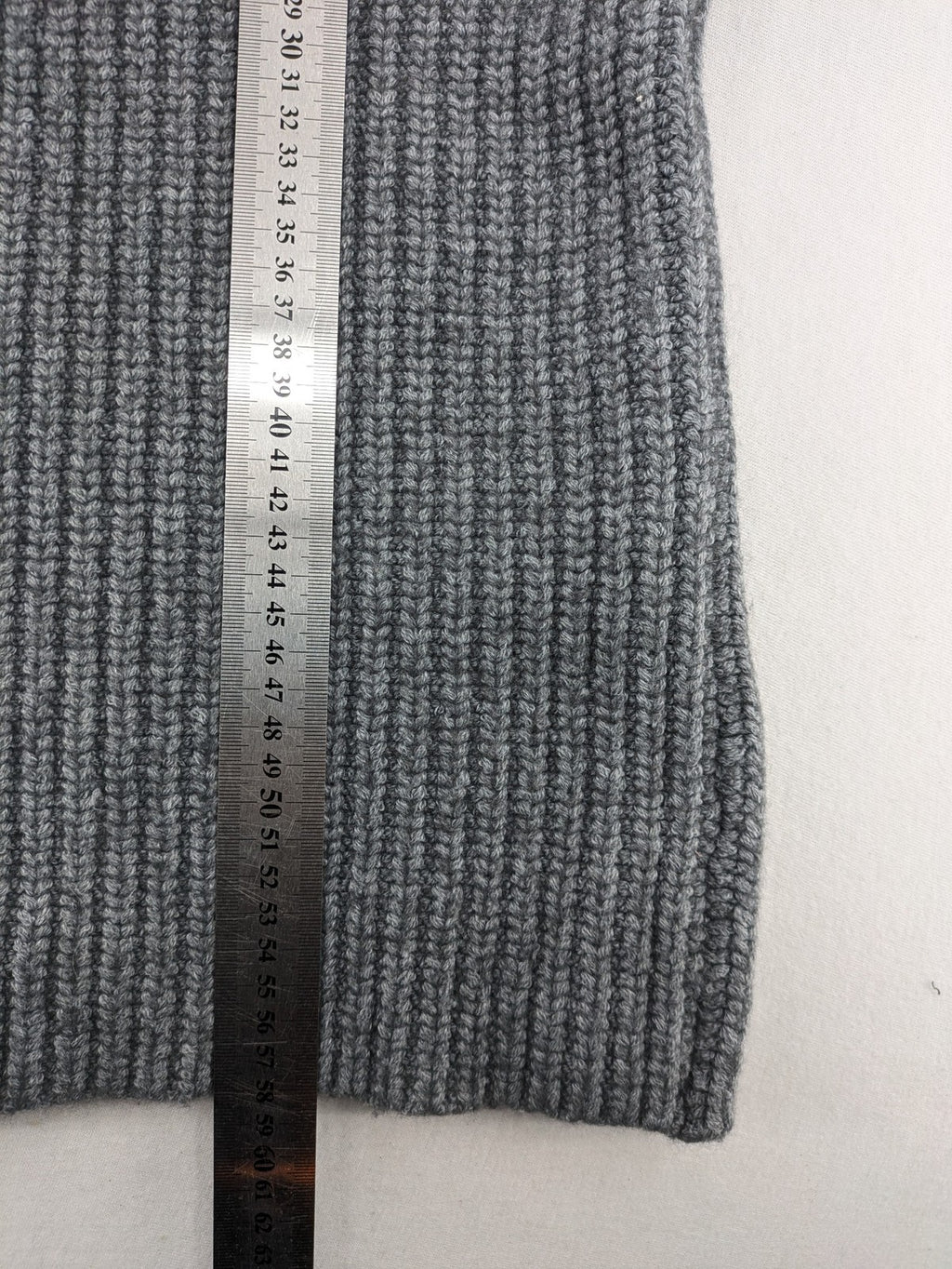 H. Leetink grey turtle neck jumper ribbed knit chunky texture