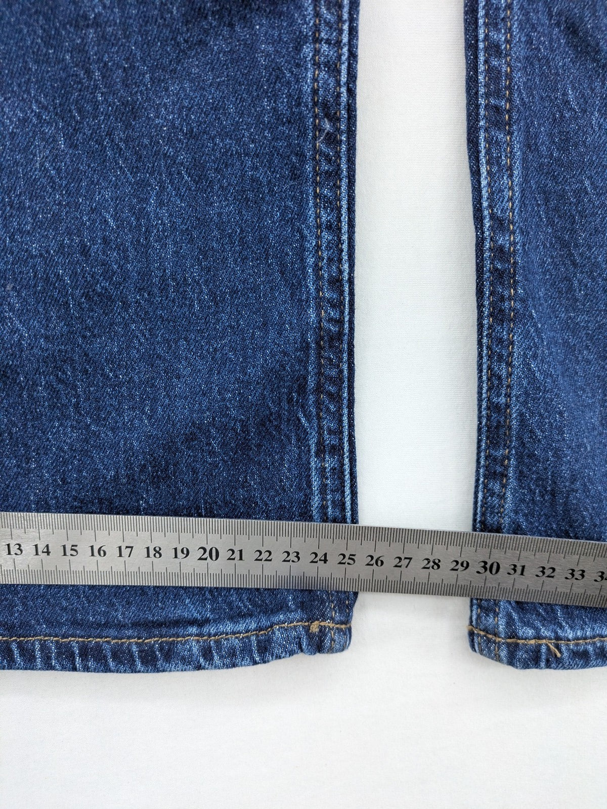 H&M blue wide leg high waist jeans with classic 5-pocket design and stretch denim.