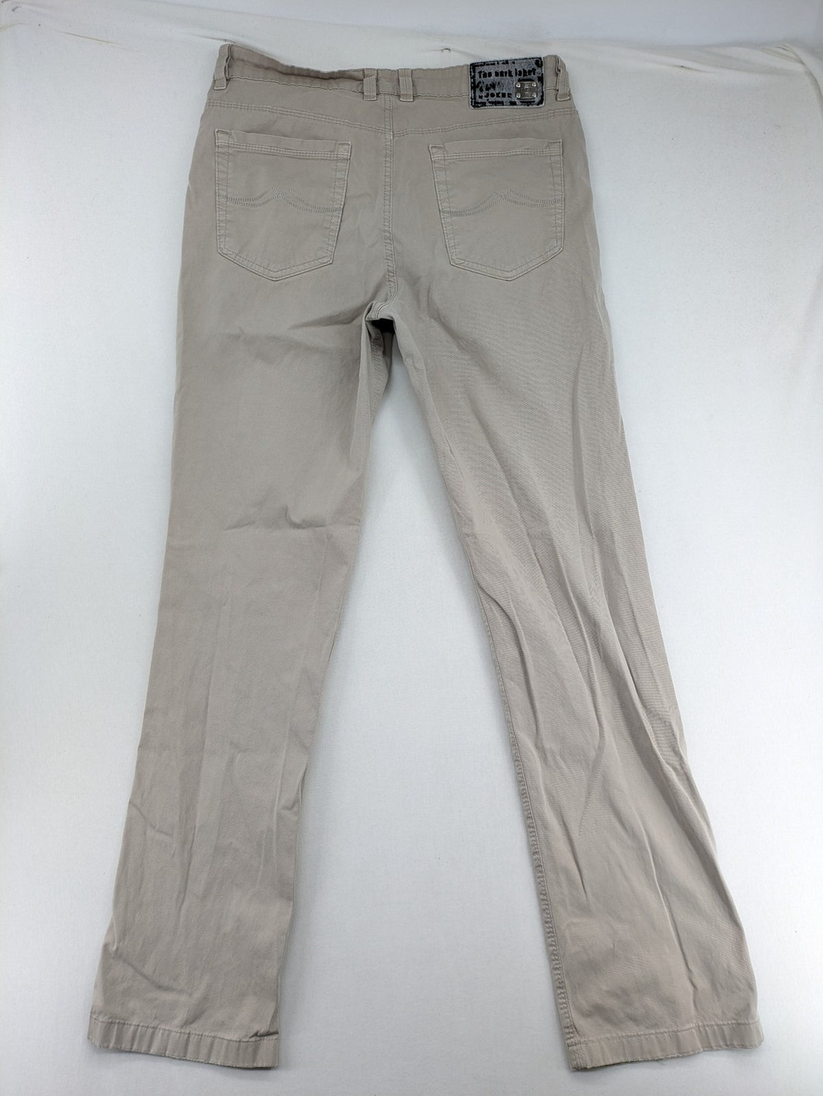 Joker beige chino pants 5-pocket design made from cotton stretch blend.