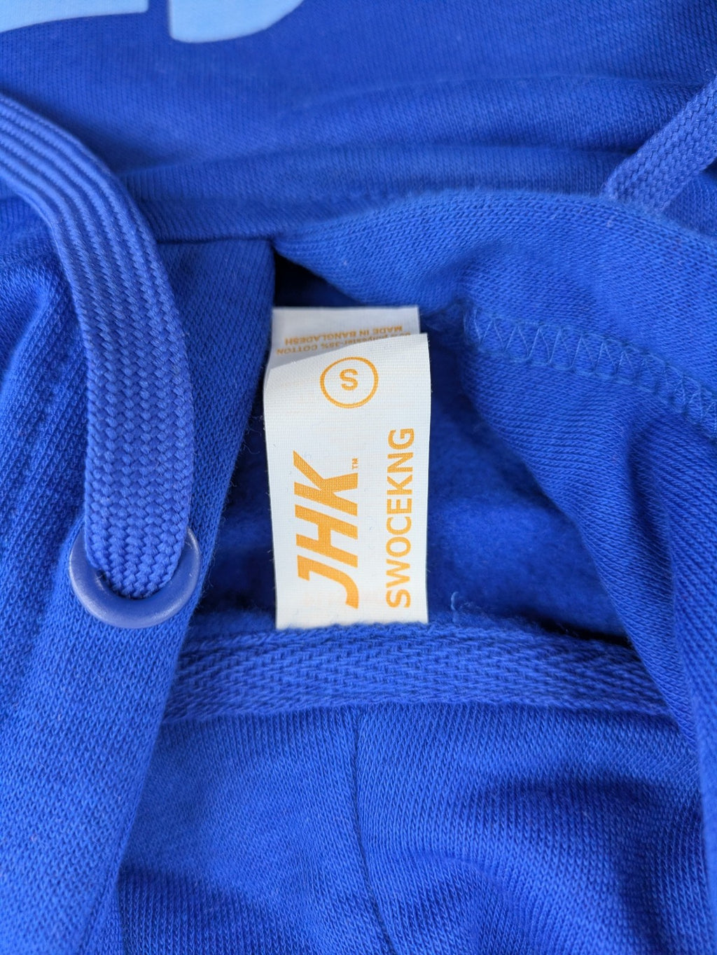 AFD blue hoodie with "AfD Allgemeine Freie Denker" print, kangaroo pocket, drawstring hood.