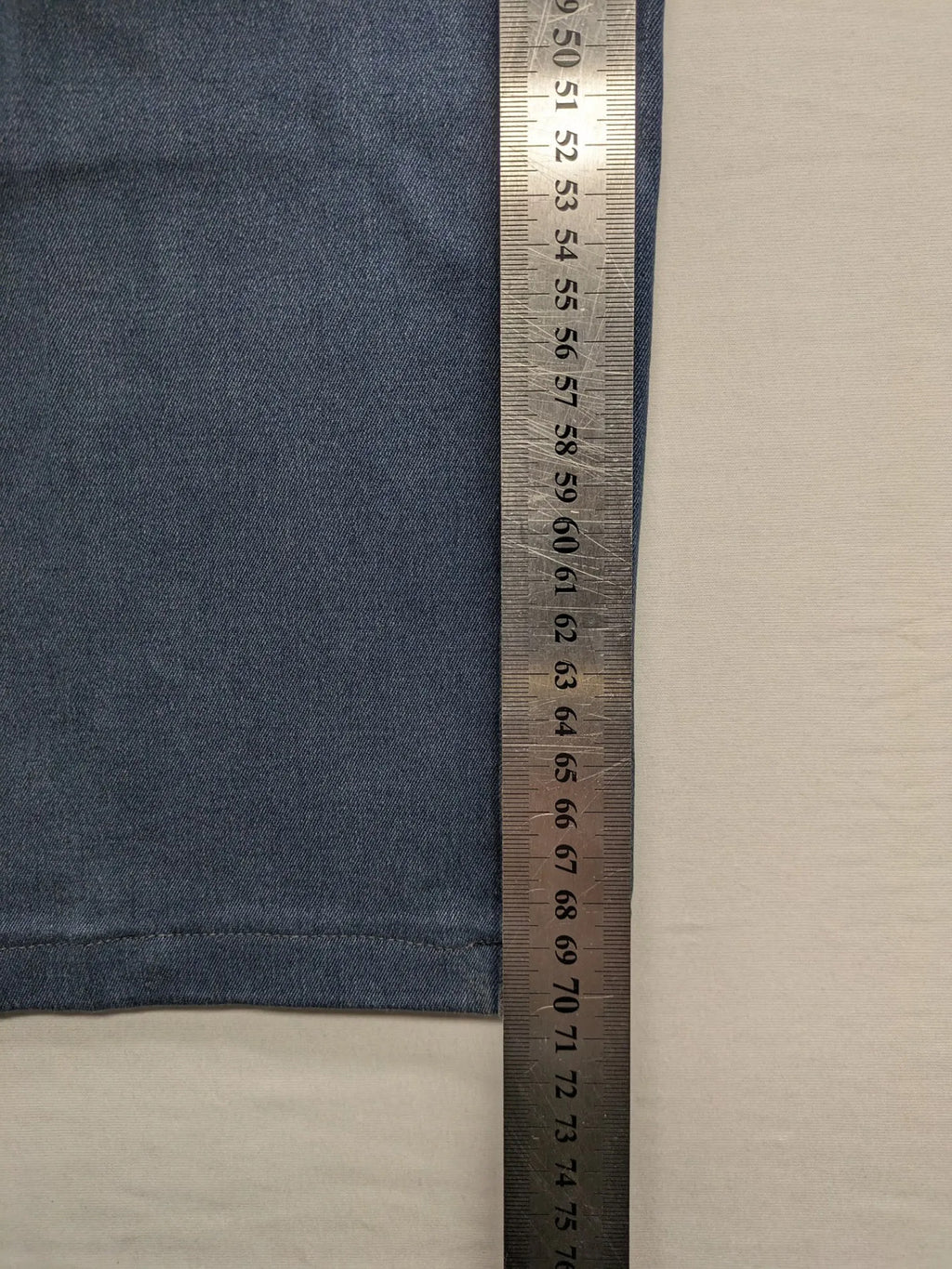 Club of Comfort blue straight jeans, stretch material, comfort fit, zip closure, practical pockets.