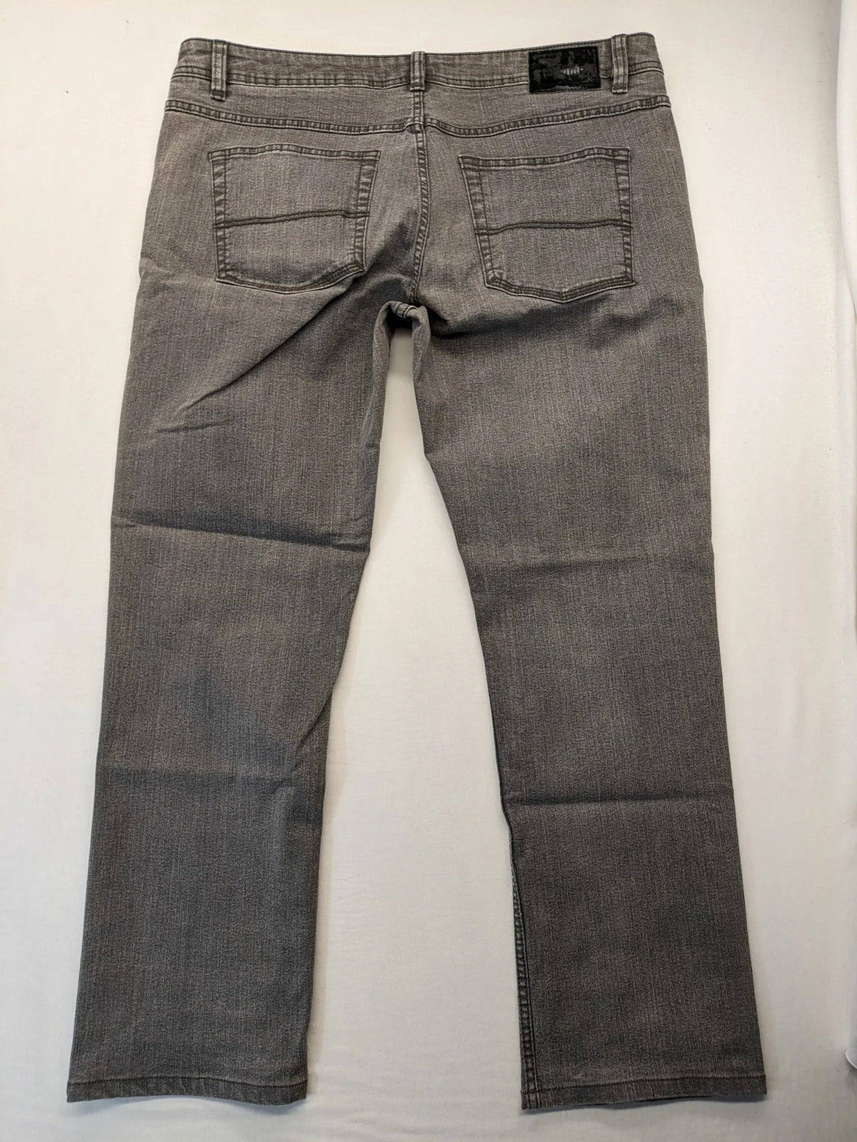 Charles Vögele grey straight leg jeans five-pocket design with zipper, stretch material.