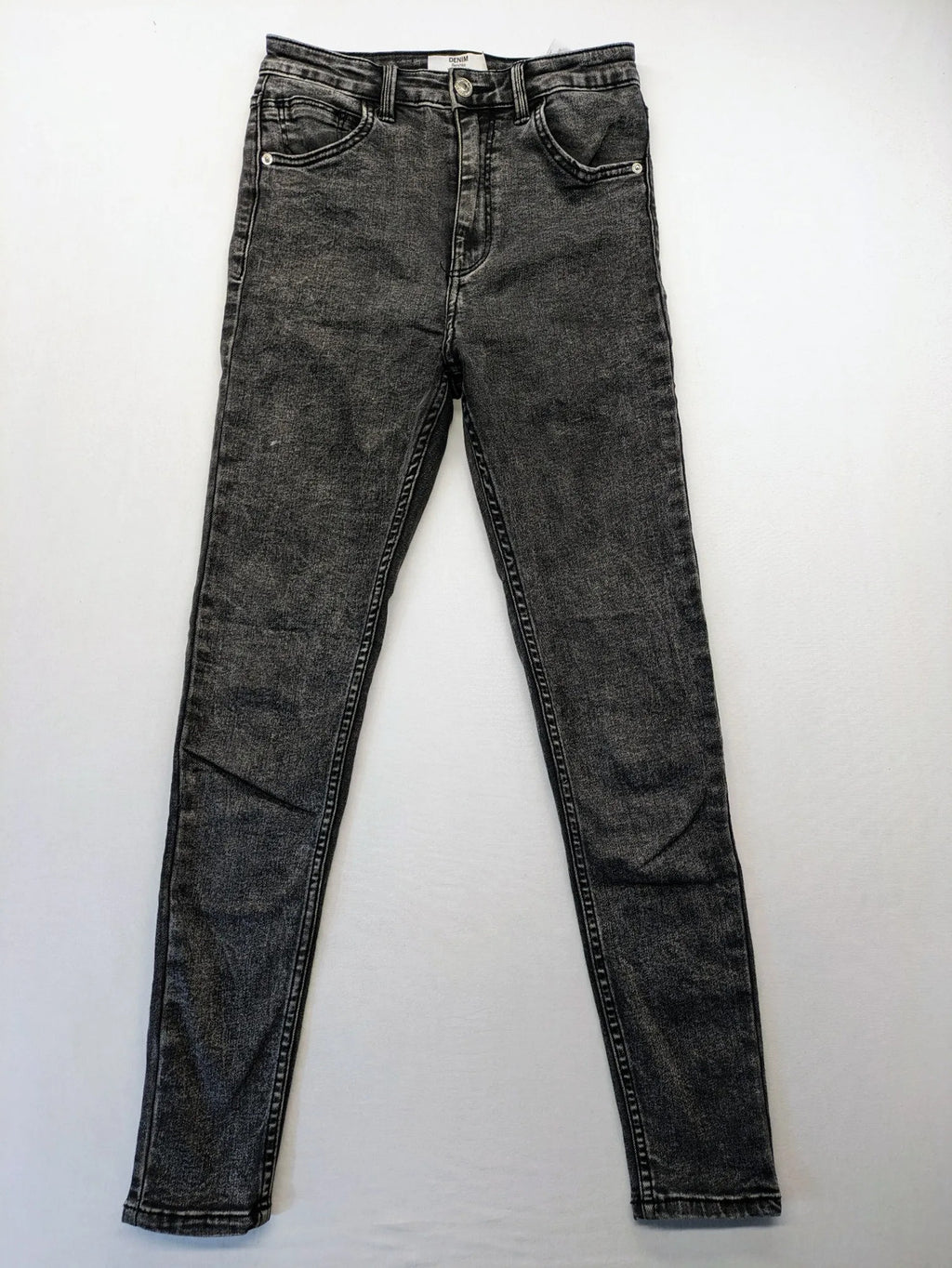 Bershka grey-black skinny jeans high waist acid wash with classic 5-pocket design.