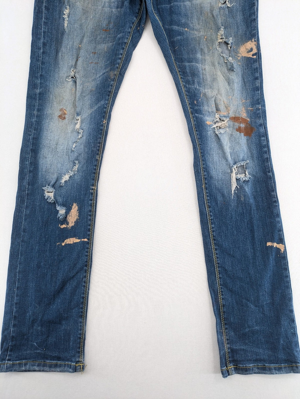 alcott skinny fit jeans blue distressed with button fly and strong wash details