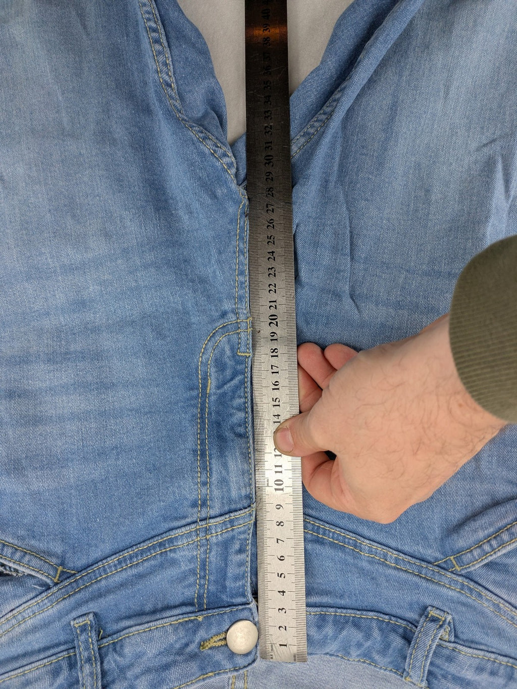 Janina blue skinny fit jeggings with elastic waistband and angled front pockets.