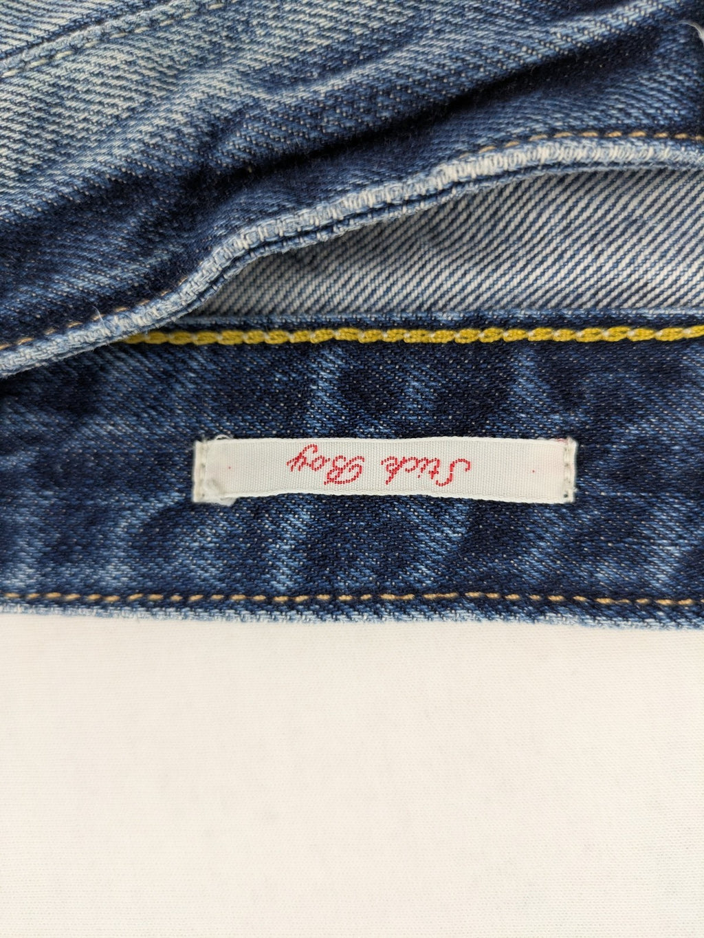GANT Rugger blue straight leg jeans medium wash, classic button fly, durable cotton denim.