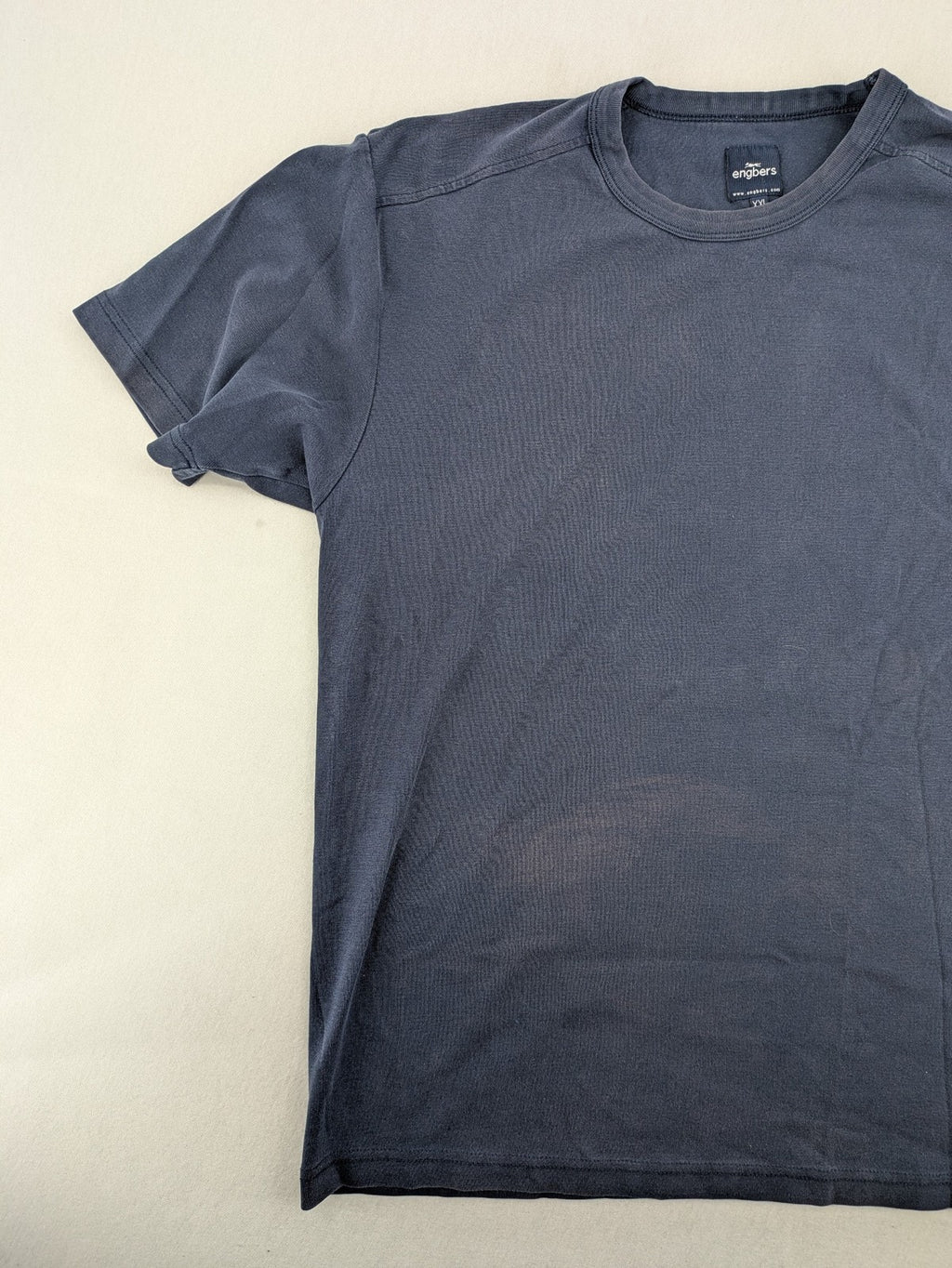 Engbers navy short sleeve t-shirt, round neck, soft cotton, classic design.
