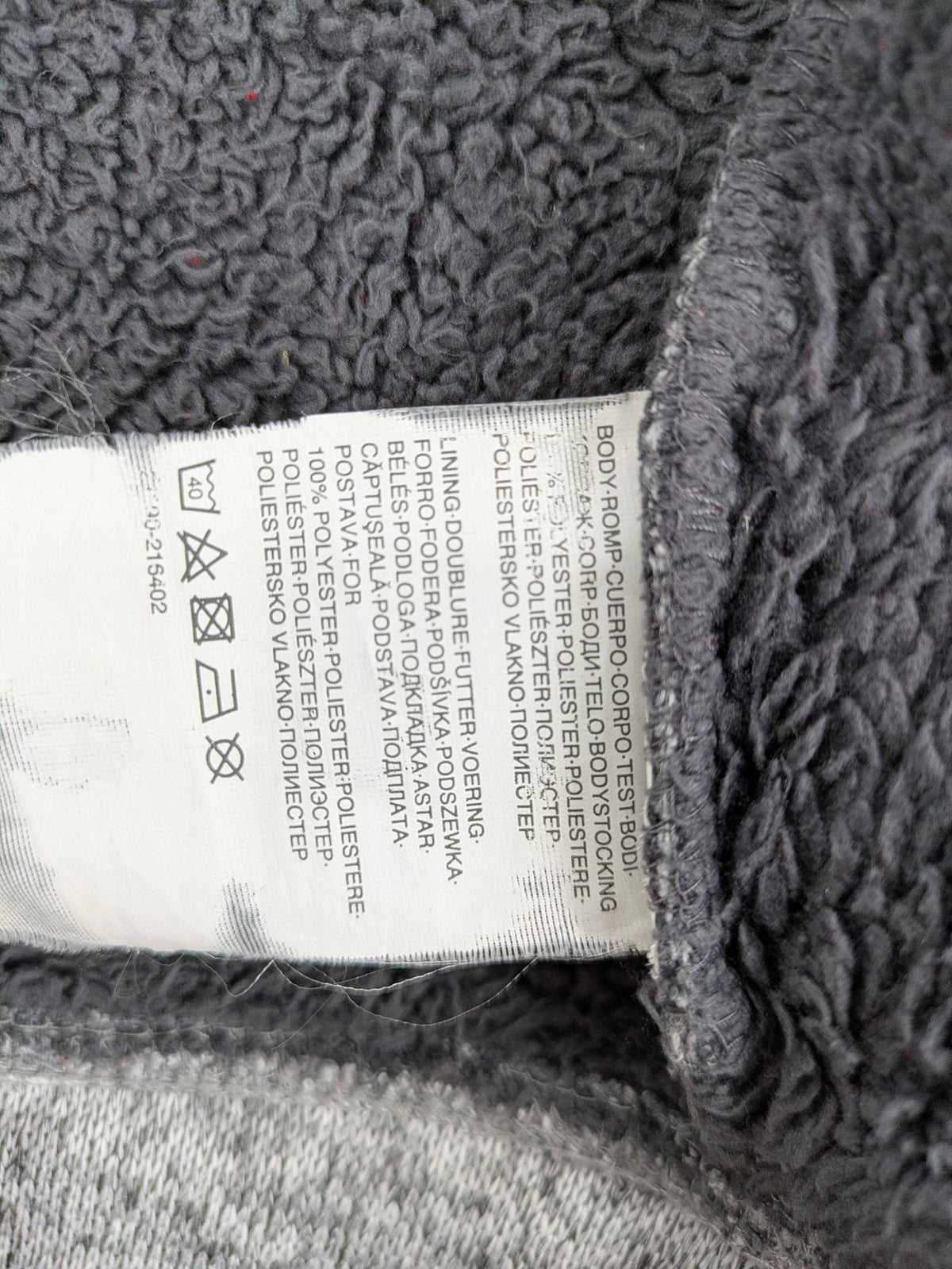Angelo Litrico grey hoodie with teddy fleece lining, adjustable hood, and retro ski patch.